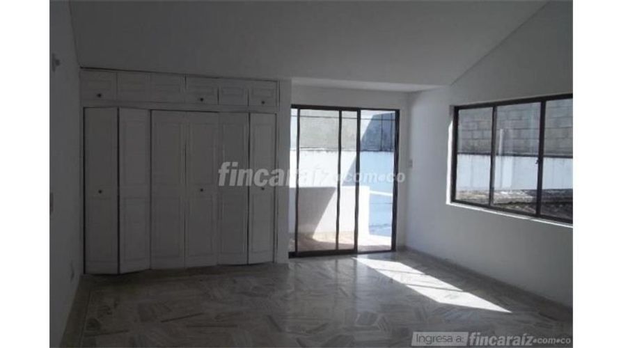Casa de 5 alcobas en venta en Las Mercedes, Palmira, 282 m² · foto 4 de 20