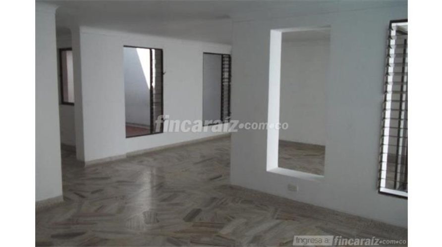 Casa de 5 alcobas en venta en Las Mercedes, Palmira, 282 m² · foto 10 de 20