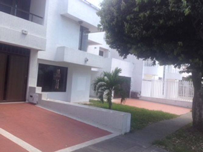 Casa de 5 alcobas en venta en Las Mercedes, Palmira, 282 m² · foto 16 de 20