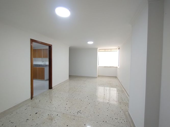 Apartamento de 3 alcobas en venta en Altos De Riomar, Barranquilla, 93 m² · foto 2 de 17