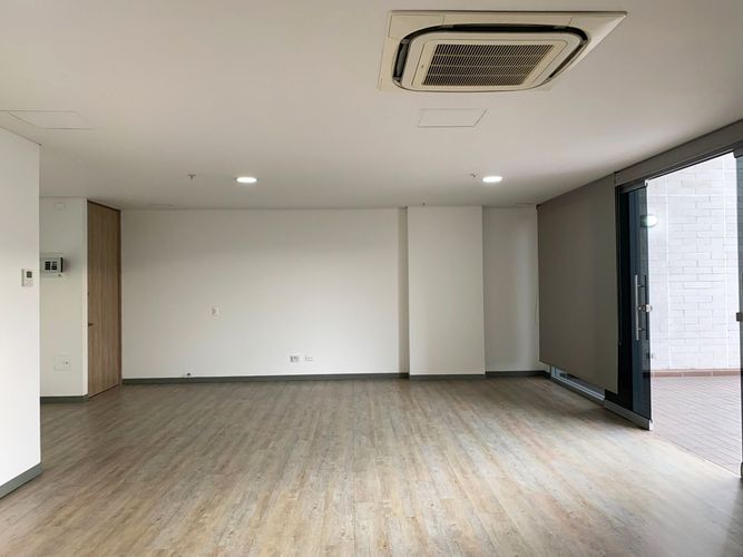 Oficina en venta en La Aguacatala, Medellín, 65 m² · foto 4 de 10