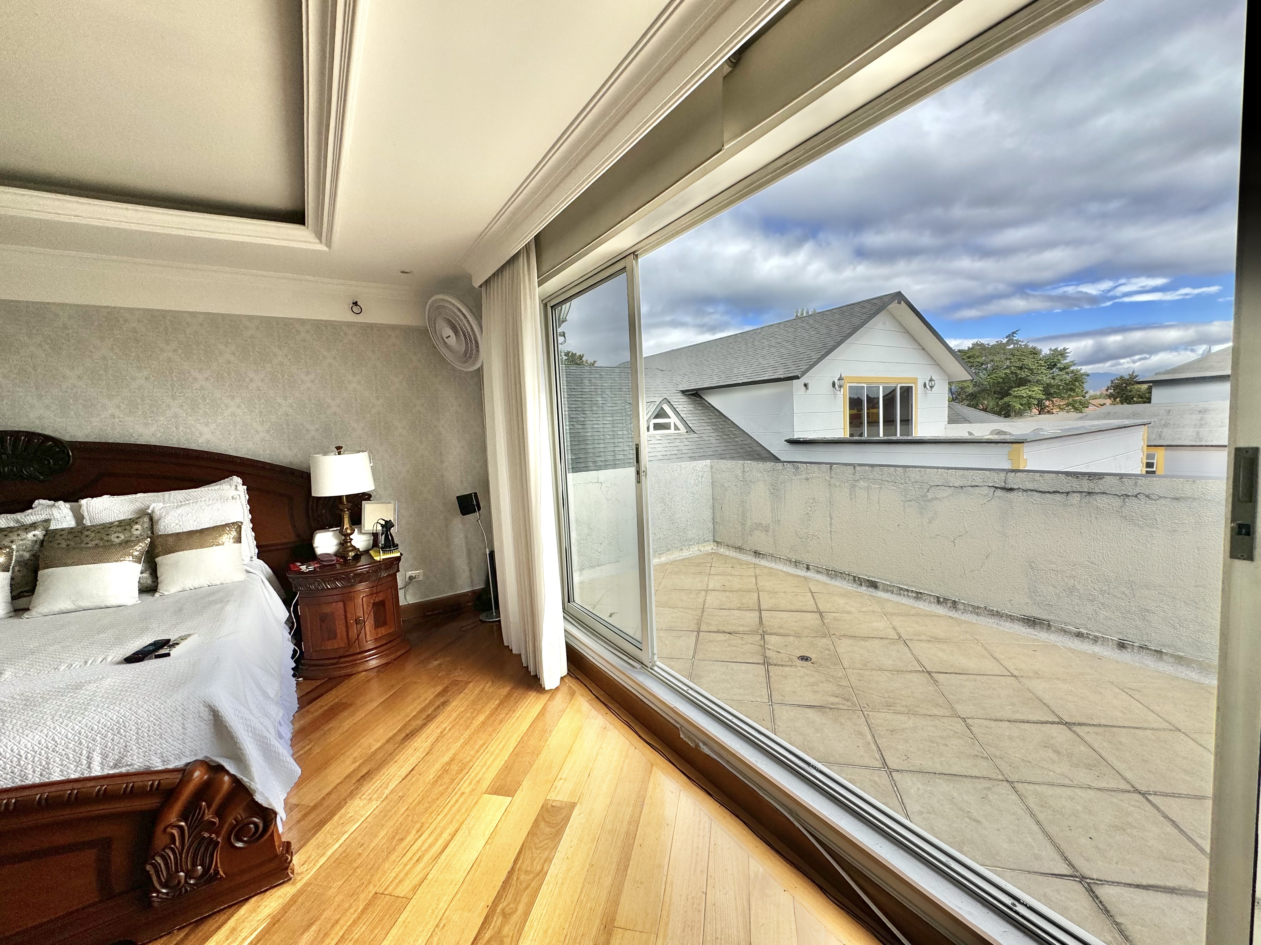 Casa en venta en San Jose De Bavaria, Bogotá · foto 22 de 24