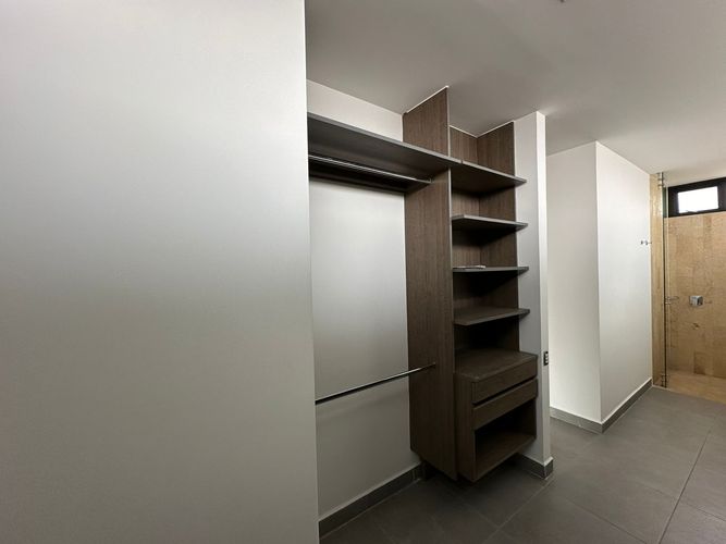 Apartamento de 2 alcobas en arriendo en San Lucas, Medellín, 130 m² · foto 6 de 8