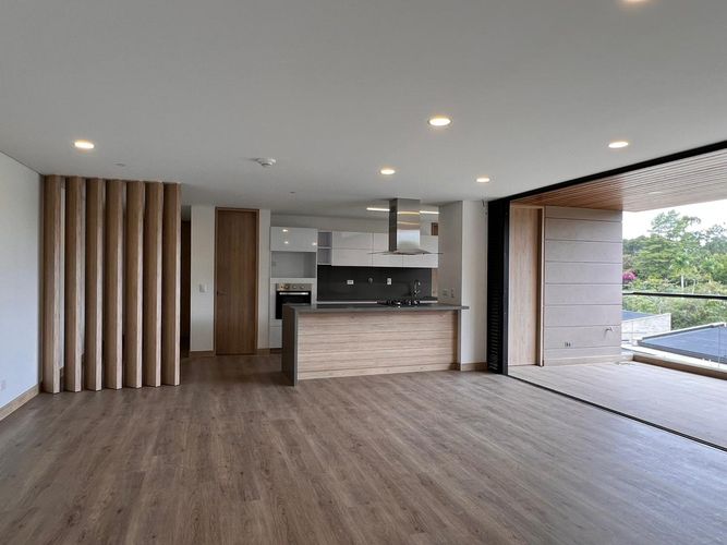 Apartamento de 3 alcobas en arriendo en El Porvenir, Rionegro, 173 m² · foto 2 de 16