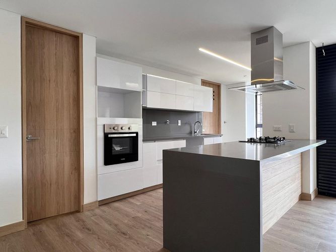 Apartamento de 3 alcobas en arriendo en El Porvenir, Rionegro, 173 m² · foto 4 de 16