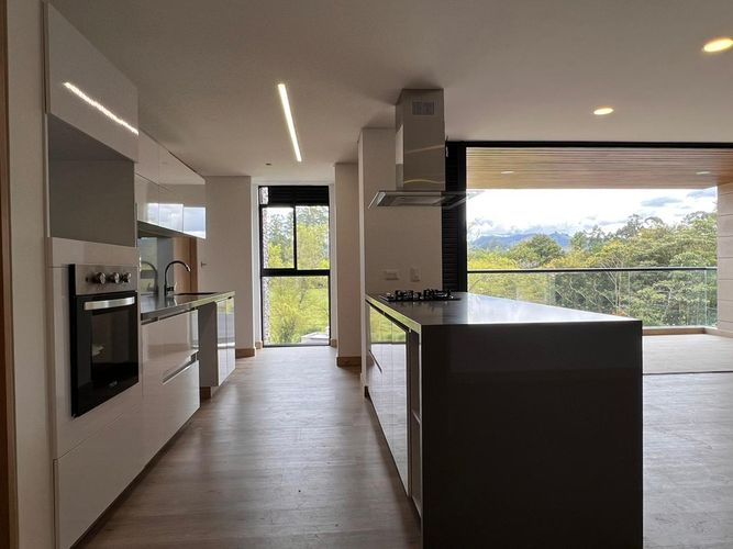 Apartamento de 3 alcobas en arriendo en El Porvenir, Rionegro, 173 m² · foto 5 de 16