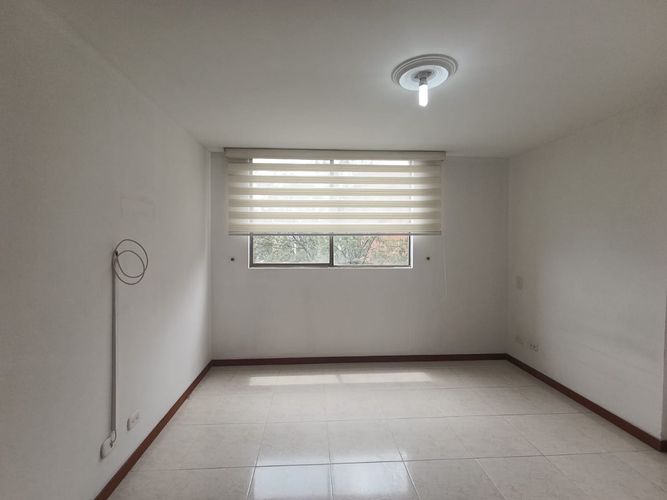 Apartamento de 3 alcobas en arriendo en Loma De Los Gonzalez, Medellín, 90 m² · foto 10 de 16
