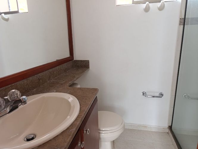 Apartamento de 3 alcobas en arriendo en Loma De Los Gonzalez, Medellín, 90 m² · foto 15 de 16