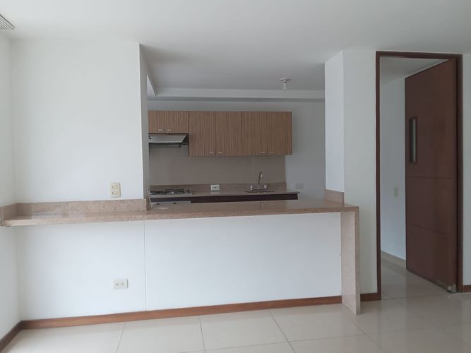 Apartamento de 2 alcobas en arriendo en Ciudad Del Río, Medellín, 80 m² · foto 4 de 14