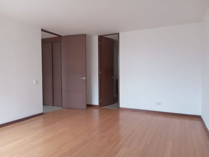 Apartamento de 2 alcobas en arriendo en Ciudad Del Río, Medellín, 80 m² · foto 8 de 14