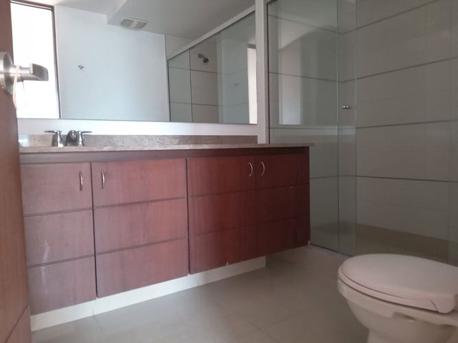 Apartamento de 2 alcobas en arriendo en Ciudad Del Río, Medellín, 80 m² · foto 13 de 14