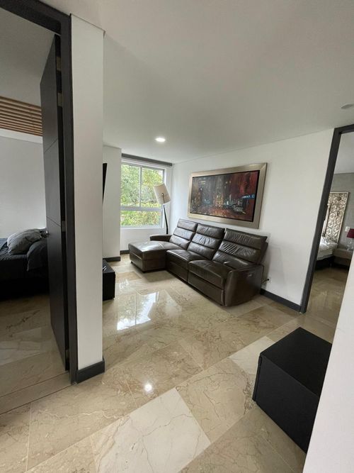 Apartamento de 3 alcobas en arriendo en Lalinde, Medellín, 138 m² · foto 8 de 11