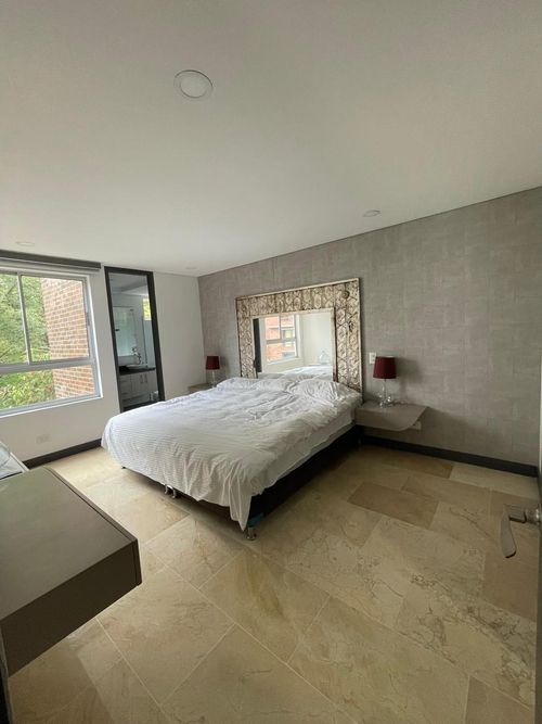 Apartamento de 3 alcobas en arriendo en Lalinde, Medellín, 138 m² · foto 11 de 12