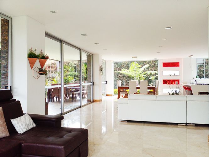 Casa de 4 alcobas en arriendo en Las Palmas, Envigado, 450 m² · foto 12 de 20