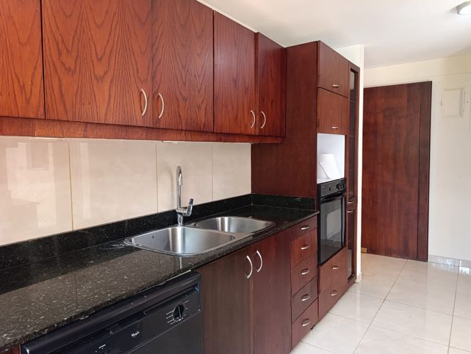 Casa en venta en El Tesoro, Medellín, 220 m² · foto 6 de 20
