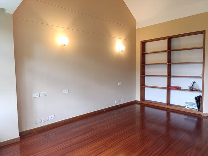 Casa en venta en El Tesoro, Medellín, 220 m² · foto 10 de 20