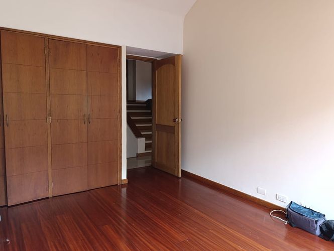 Casa en venta en El Tesoro, Medellín, 220 m² · foto 12 de 20
