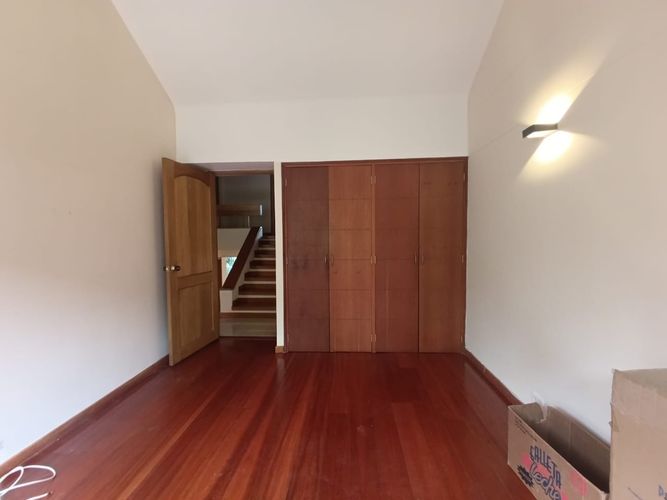 Casa en venta en El Tesoro, Medellín, 220 m² · foto 13 de 20
