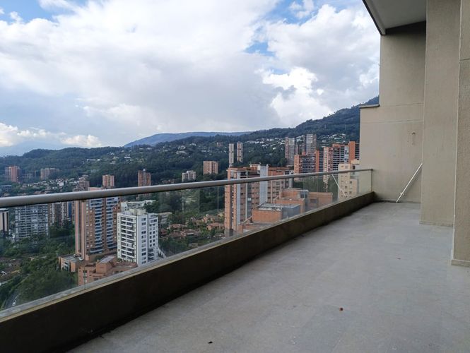 Apartamento de 3 alcobas en venta en La Calera, Medellín, 440 m² · foto 17 de 20