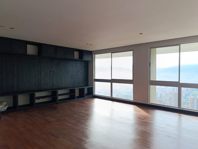 Apartamento de 3 alcobas en venta en La Calera, Medellín, 440 m² · foto 18 de 20