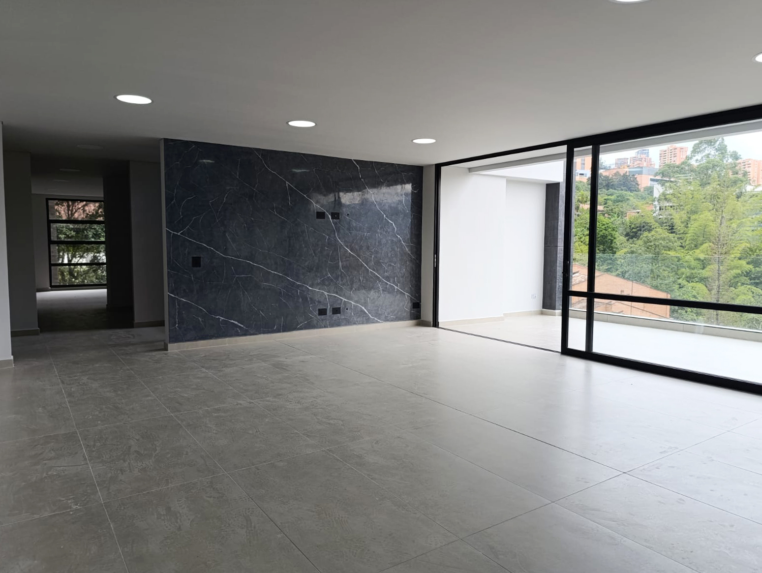 Apartamento en arriendo en La Florida, Medellín · foto 3 de 19
