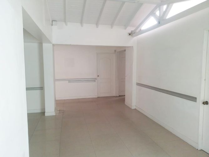 Consultorio en arriendo en Laureles, Medellín, 1300 m² · foto 8 de 20