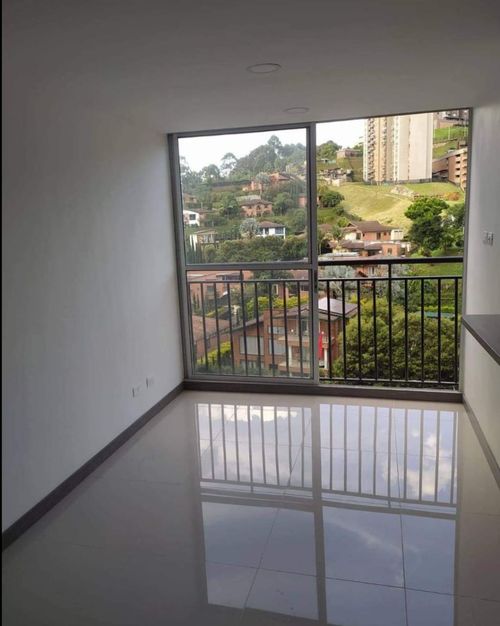 Apartamento de 3 alcobas en venta en La Doctora, Sabaneta, 55 m² · foto 14 de 24