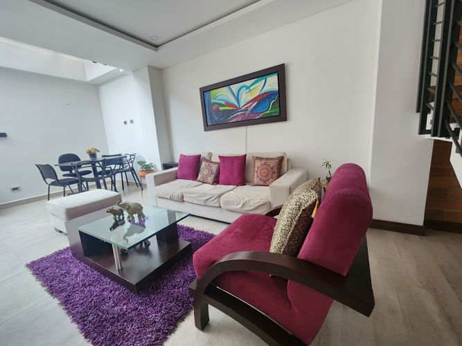 Casa de 3 alcobas en venta en Llano Grande, Rionegro, 174 m² · foto 2 de 16