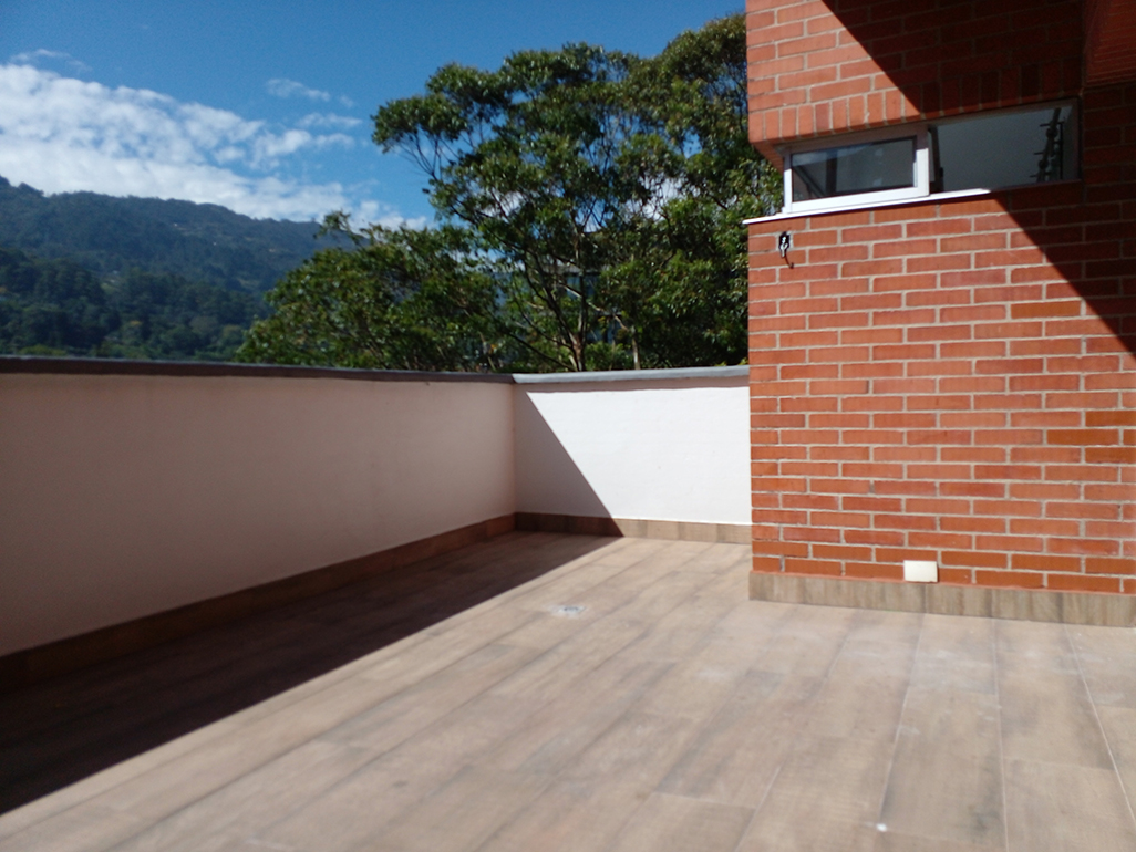 Apartamento en arriendo en San Lucas, Medellín · foto 19 de 20