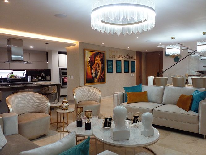 Casa de 3 alcobas en arriendo en El Poblado, Medellín, 353 m² · foto 6 de 13