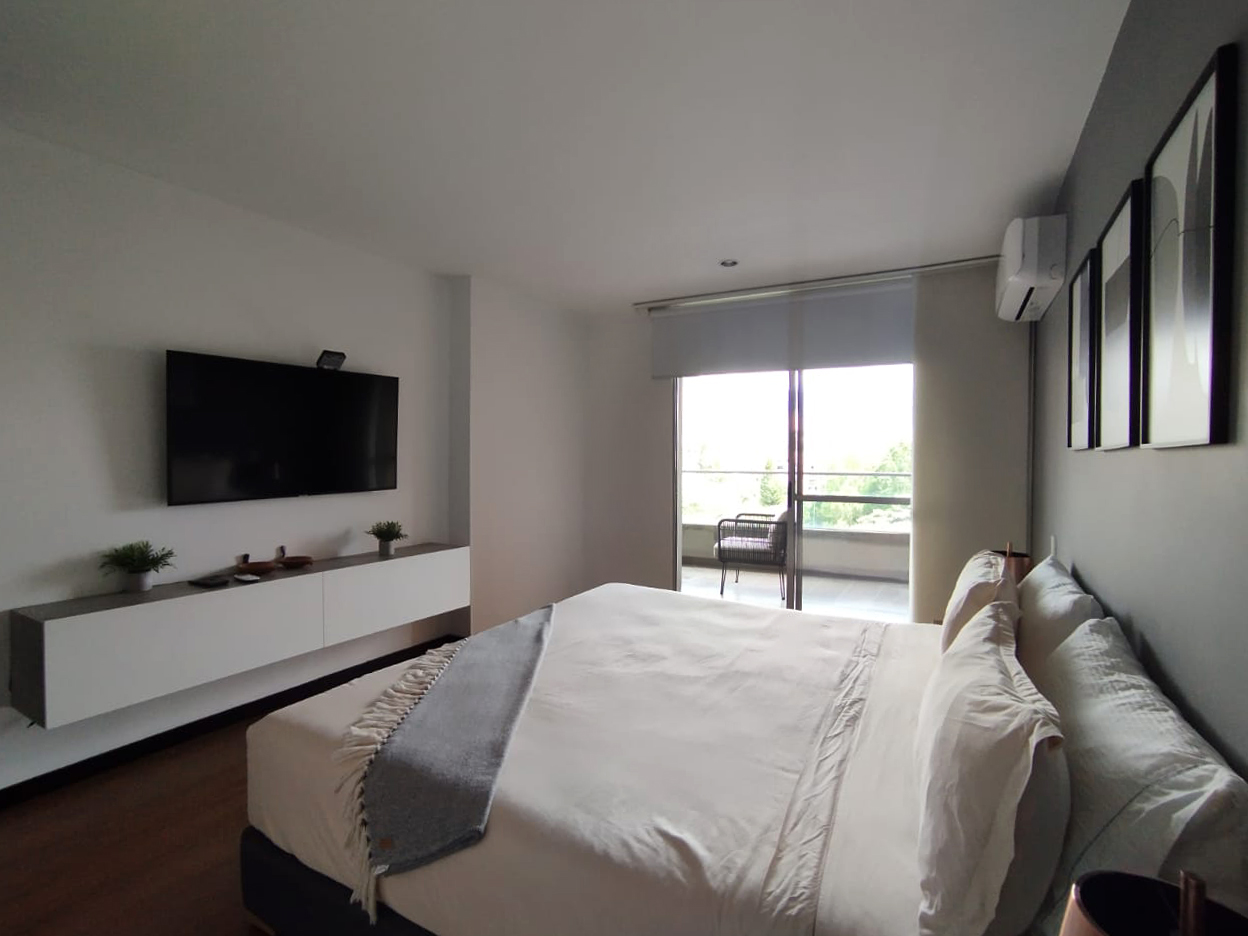 Apartamento en arriendo en Las Lomas No.1, Medellín · foto 8 de 15
