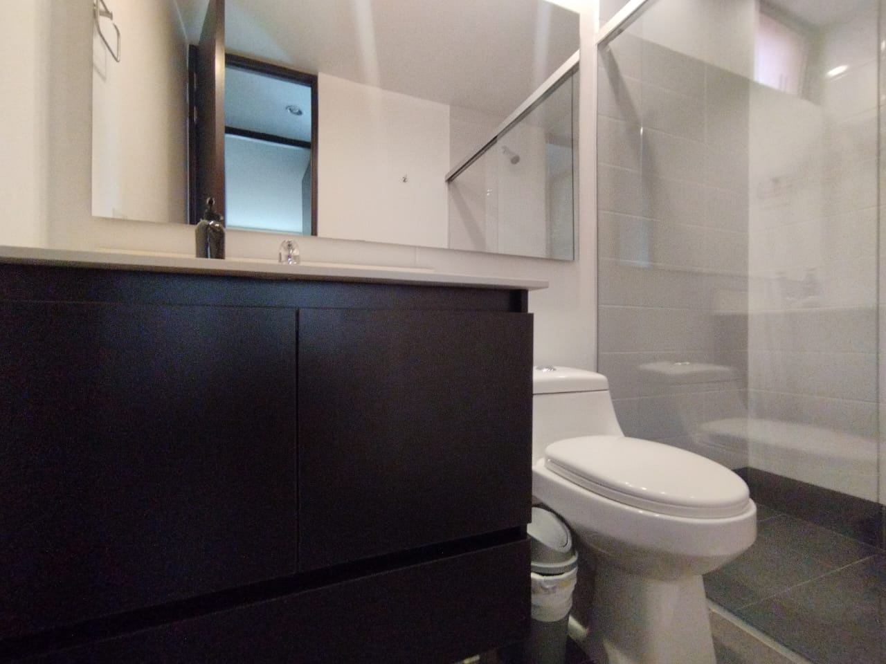 Apartamento en arriendo en Las Lomas No.1, Medellín · foto 13 de 15