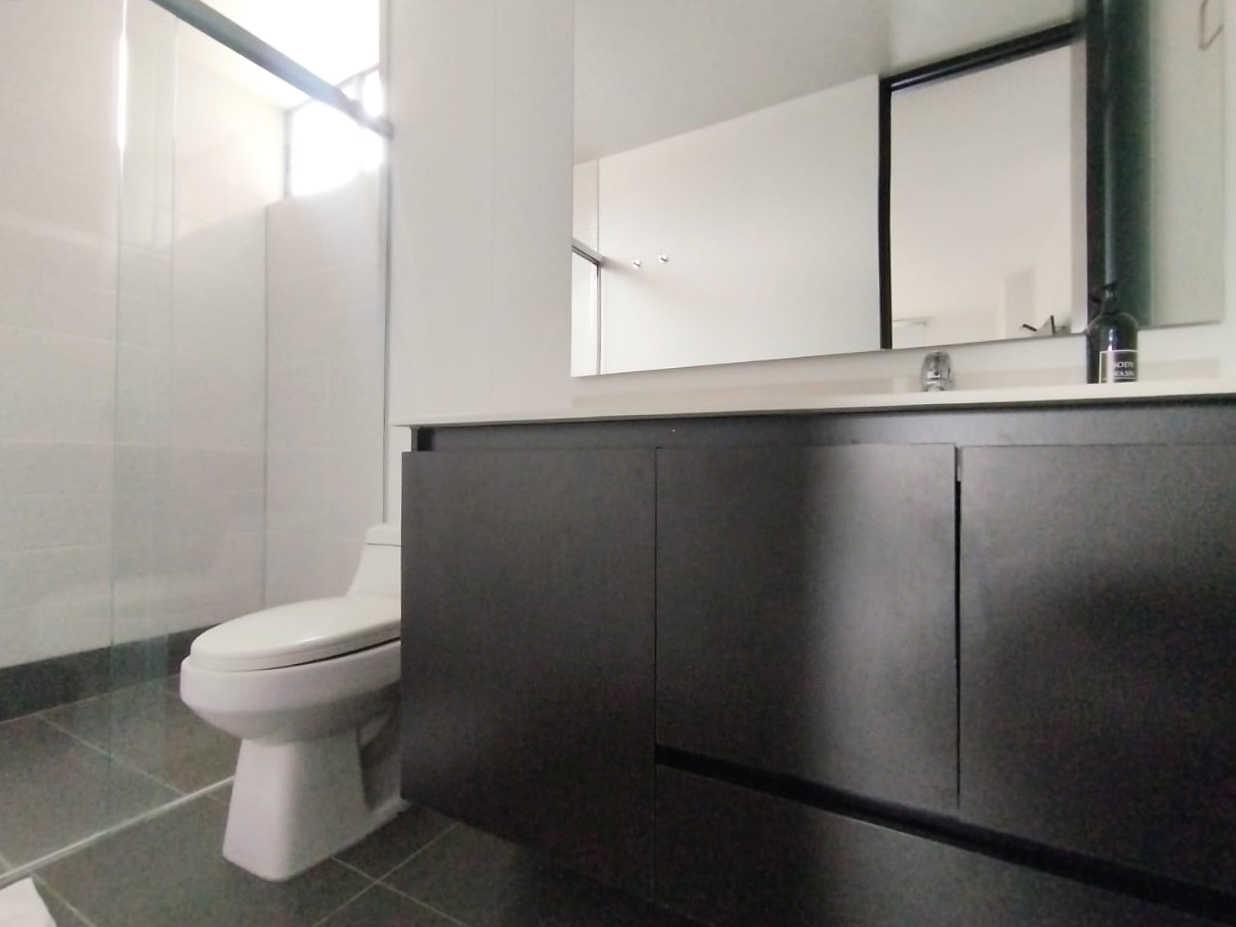 Apartamento en arriendo en Las Lomas No.1, Medellín · foto 14 de 15