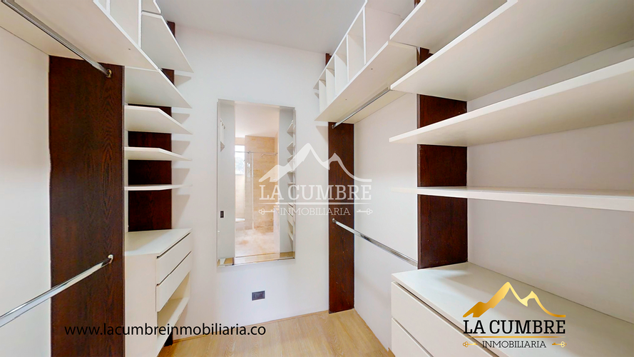 Apartamento de 3 alcobas en venta en Los Balsos, Medellín, 207 m² · foto 16 de 17