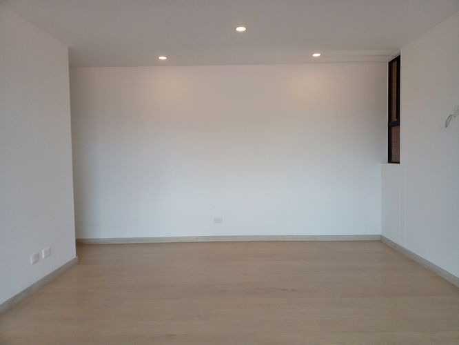 Apartamento de 3 alcobas en venta en El Retiro, 80 m² · foto 2 de 20