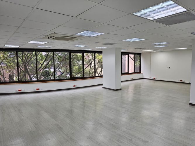 Oficina en arriendo en Manila, Medellín, 106 m² · foto 6 de 10