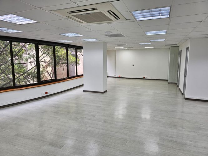 Oficina en arriendo en Manila, Medellín, 106 m² · foto 9 de 10