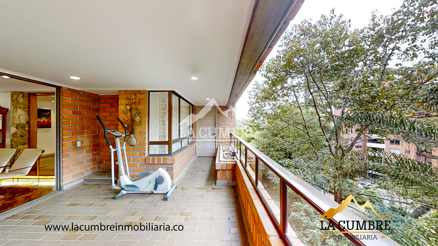 Apartamento de 3 alcobas en arriendo en El Tesoro, Medellín, 240 m² · foto 7 de 17