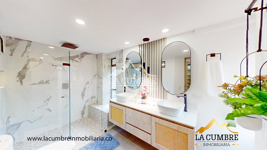 Apartamento de 3 alcobas en arriendo en El Tesoro, Medellín, 240 m² · foto 13 de 17