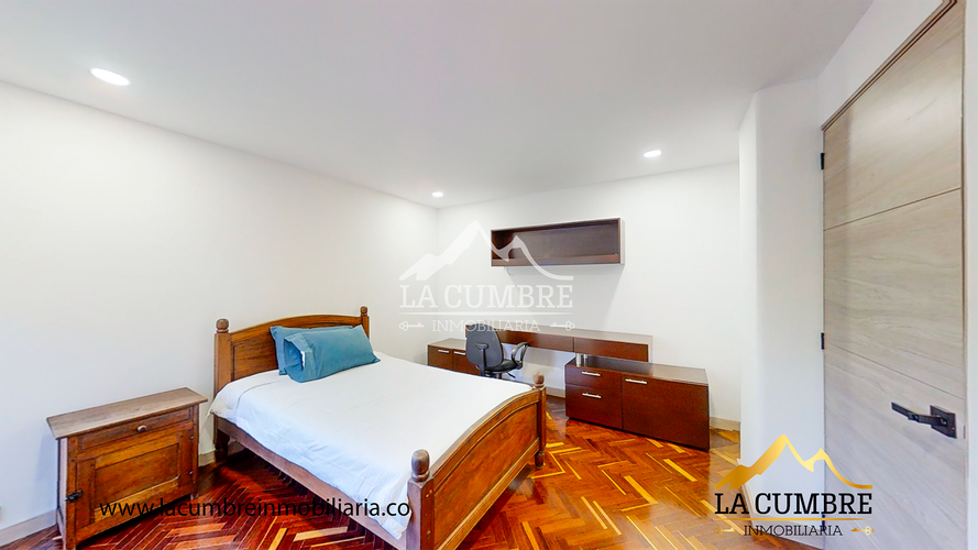 Apartamento de 3 alcobas en arriendo en El Tesoro, Medellín, 240 m² · foto 14 de 17