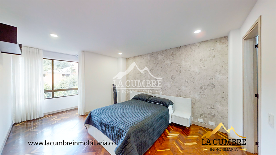 Apartamento de 3 alcobas en arriendo en El Tesoro, Medellín, 240 m² · foto 15 de 17