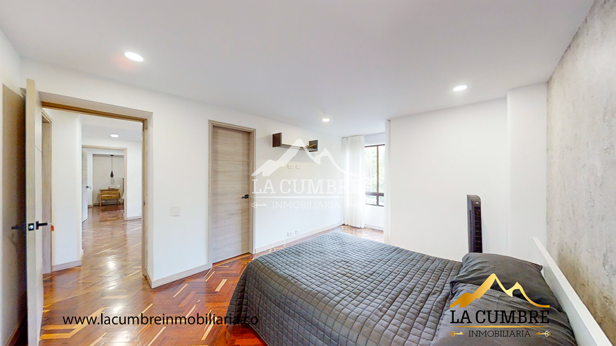 Apartamento de 3 alcobas en arriendo en El Tesoro, Medellín, 240 m² · foto 16 de 17