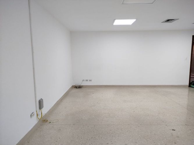 Oficina en venta en La Florida, Medellín, 64 m² · foto 4 de 17