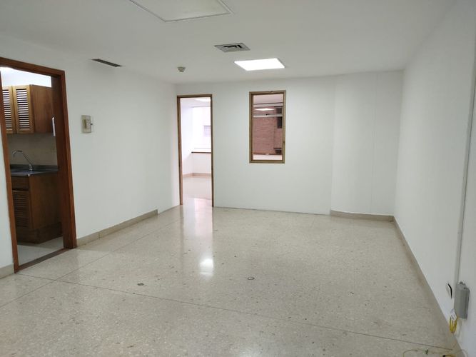 Oficina en venta en La Florida, Medellín, 64 m² · foto 5 de 17
