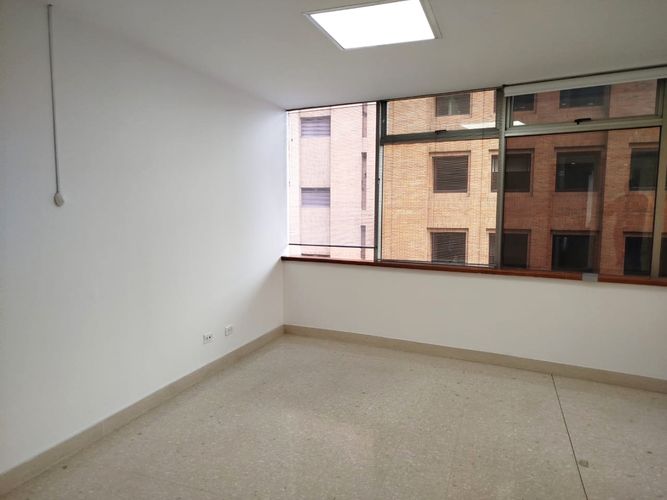 Oficina en venta en La Florida, Medellín, 64 m² · foto 9 de 17