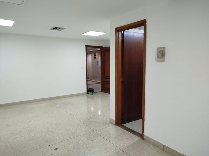 Oficina en venta en La Florida, Medellín, 64 m² · foto 10 de 17