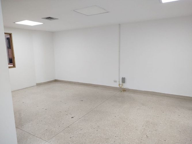 Oficina en venta en La Florida, Medellín, 64 m² · foto 12 de 17