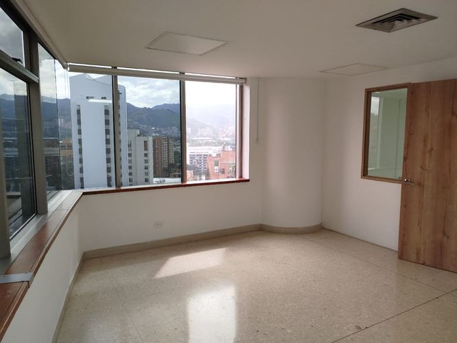 Oficina en venta en La Florida, Medellín, 64 m² · foto 14 de 17
