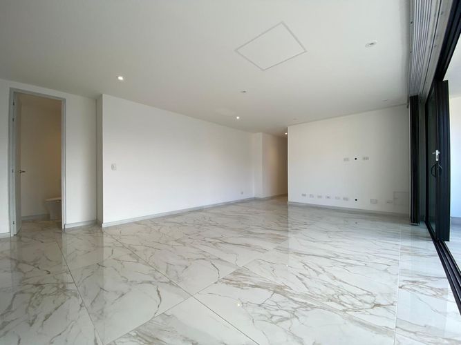 Apartamento de 3 alcobas en arriendo en Castropol, Medellín, 115 m² · foto 4 de 15