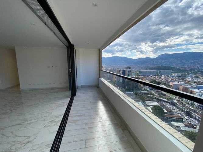 Apartamento de 3 alcobas en arriendo en Castropol, Medellín, 115 m² · foto 6 de 15